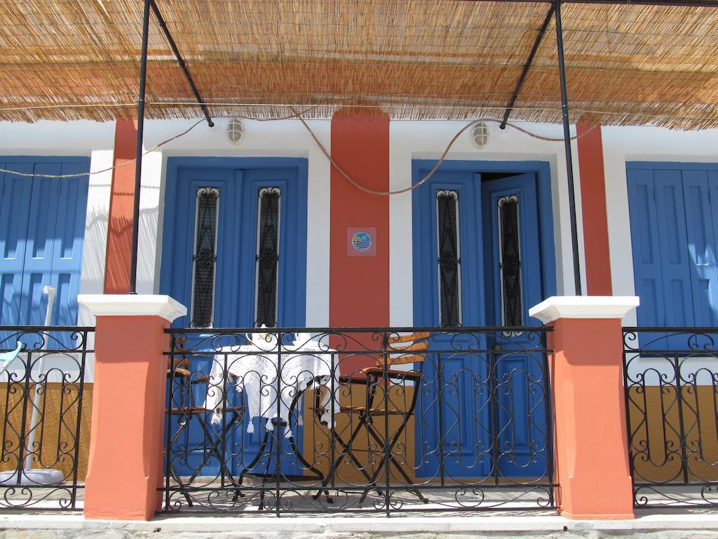 Nikolitsi Studios Symi Rum bild