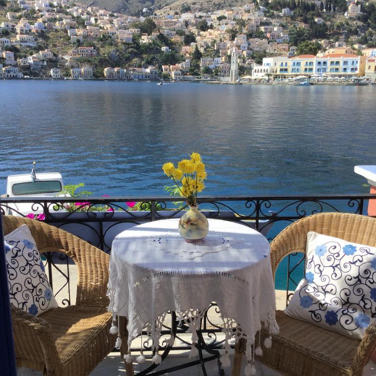 Nikolitsi Studios Symi Exteriör bild